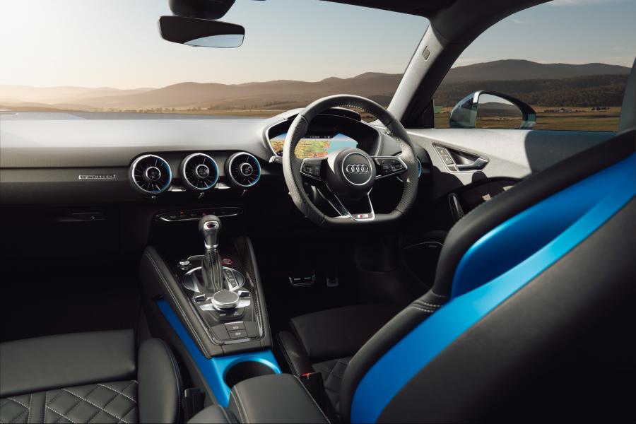 Торпедо Audi TTS Coupe (8S) 2019 года  (AU) (фото 19 из 40)